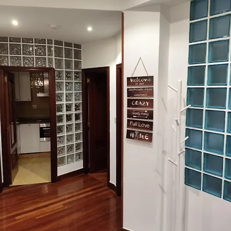 Nuevo, Junto Al Ayuntamiento Y Casco Viejo