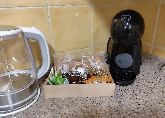 Nuevo, Junto Al Ayuntamiento Y Casco Viejo *