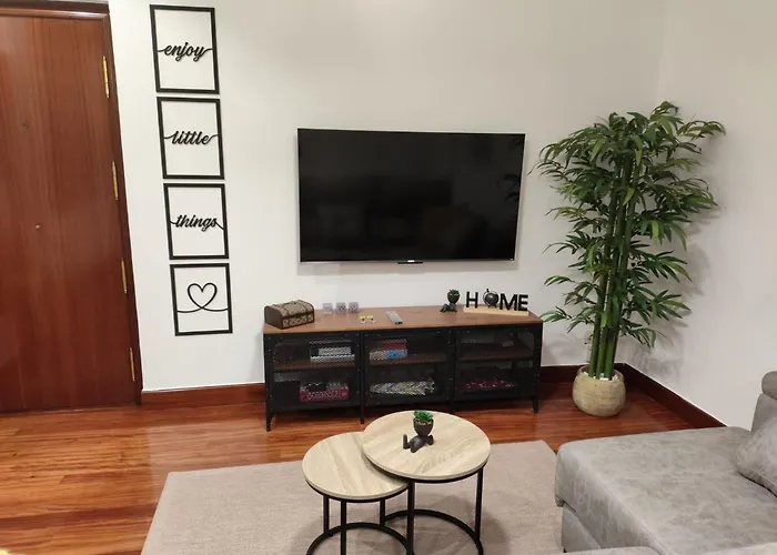 Nuevo, Junto Al Ayuntamiento Y Casco Viejo Μπιλμπάο